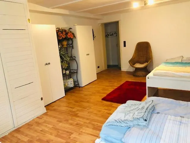 Ts Monteurzimmer Vendégház *